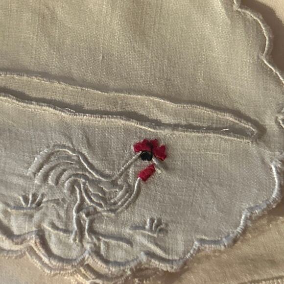 Vtg Rooster Embroidered Linen Cocktail Napkins 11 napkins 3 Coasters - Picture 5 of 8